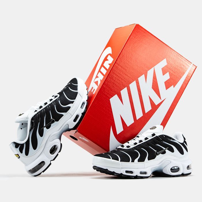 Кросівки Кроссовки Nike Air Max TN Plus White Black Кросовки демісезон