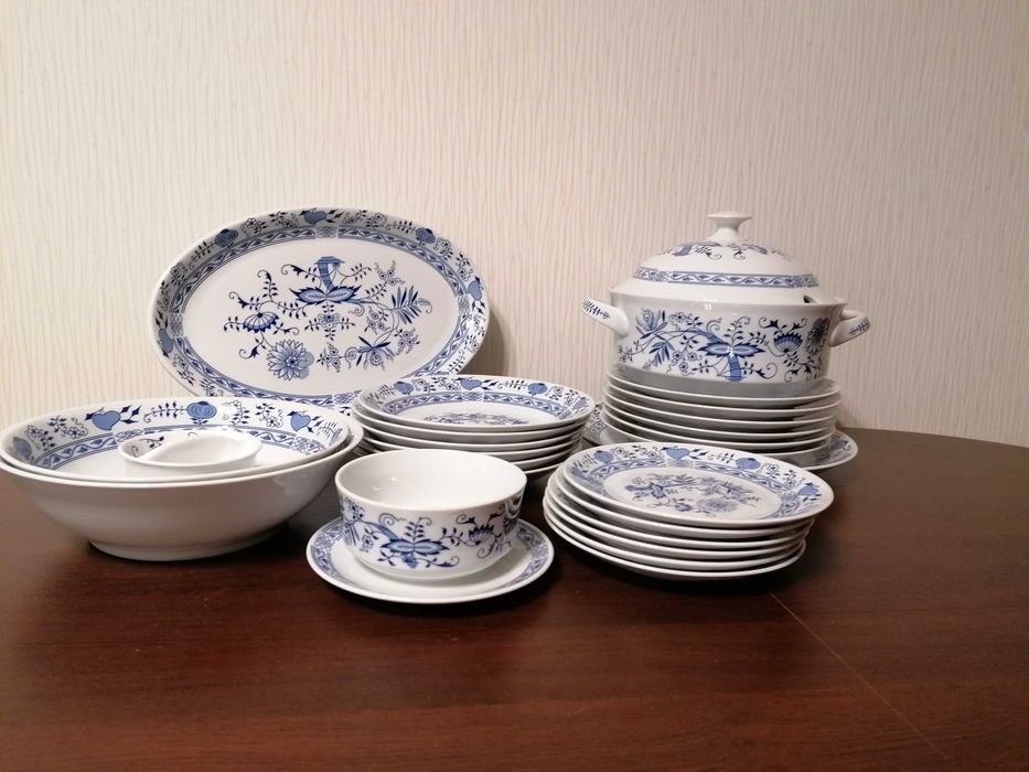 Столовий сервіз "Синій Лук" Czehoslovakia Bohemia Inglazed