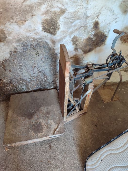 Balança muito antiga