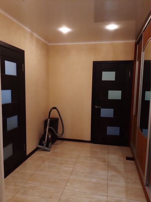 Продам 2 комнатную квартиру на  Херсонском шоссе