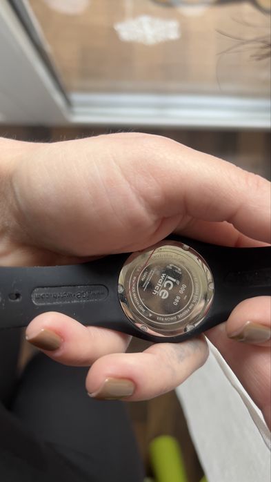 Продам годиник новий !!! 2000грн.