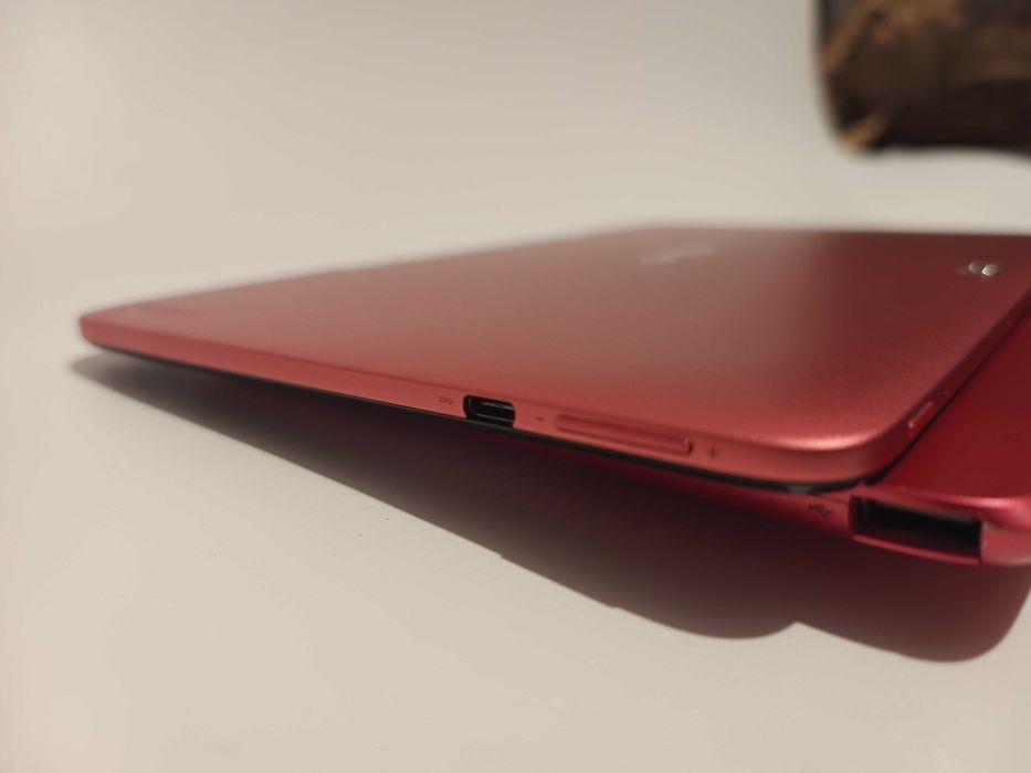 Ноутбук 10.1" ASUS T100HA, Atom x5-Z8500, 8GB, Intel HD, 128Gb