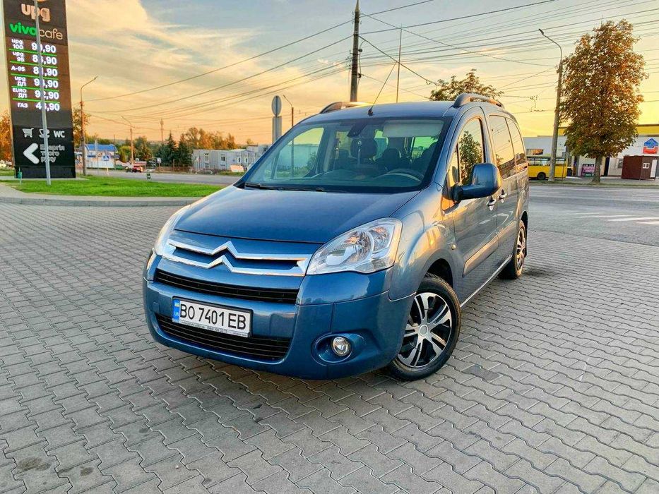 Citroen Berlingo 2010Рік. 1.6диз. Рідна фарба.