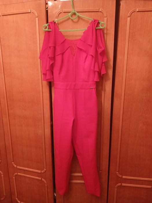 Жіночий вечірній комбінізон з кишенями