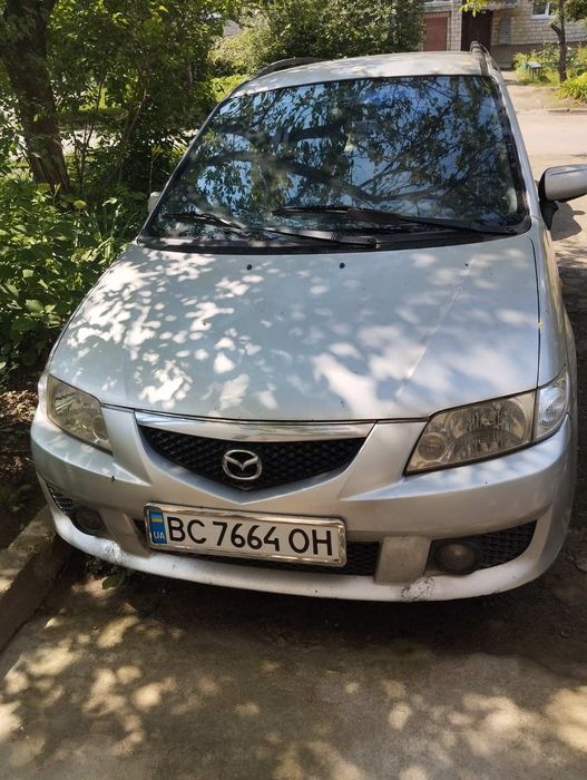 Автомобіль Mazda Premacy