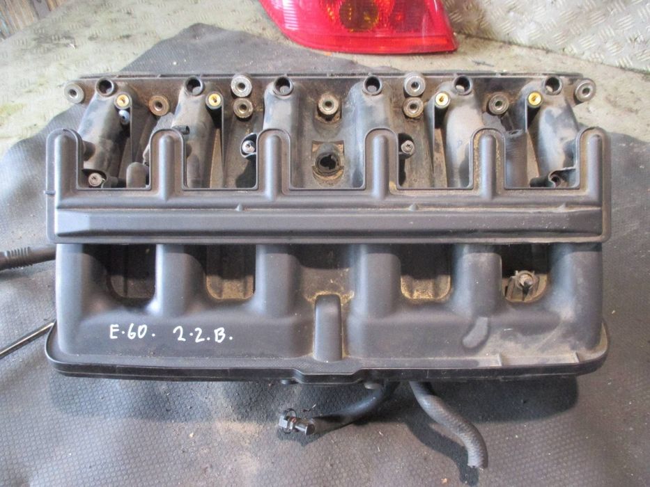 Kolektor ssący BMW 5 E60 E61 2.2B
