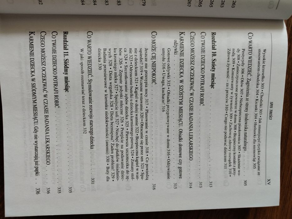 Pierwszy rok życia dziecka poradnik książka