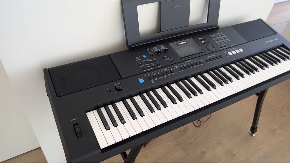 Yamaha PSR-EW425  - 76 Teclas Novo + Caixa Original