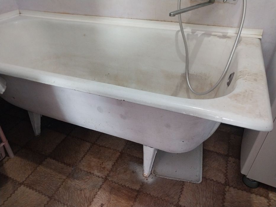 Продам ванну б/в