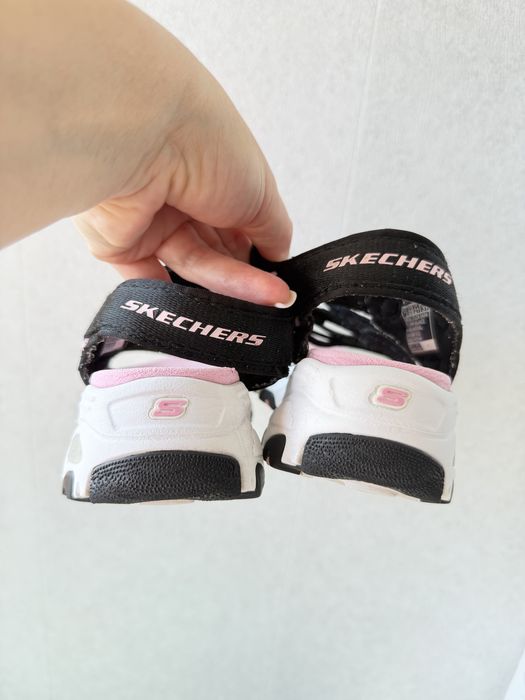 Продам дитячі босоніжки Skechers 33,3 р, (21,5см)