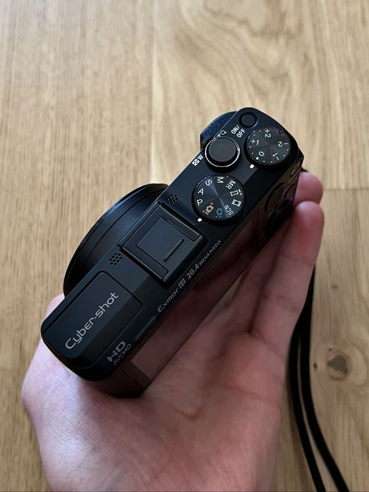 Sony HX50  як НОВИЙ повний комплект