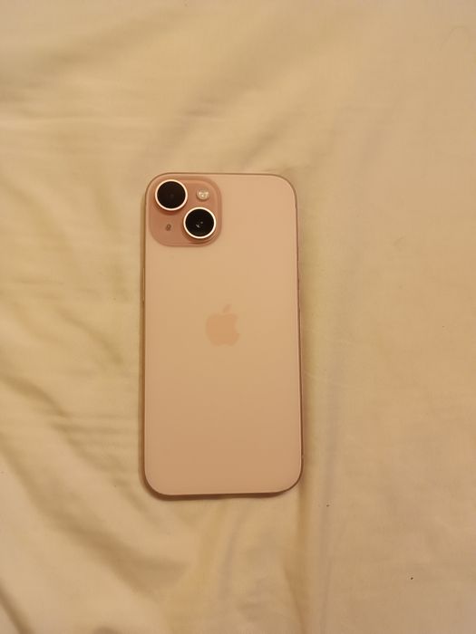 Iphone 15 рожевий