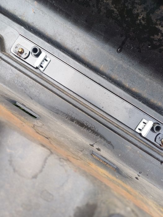 Subaru Impreza 03-05 рік передній бампер бампера 57704FE080