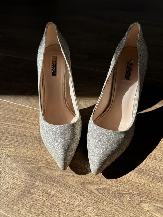 Жіночі туфлі 38 розмір Basconi