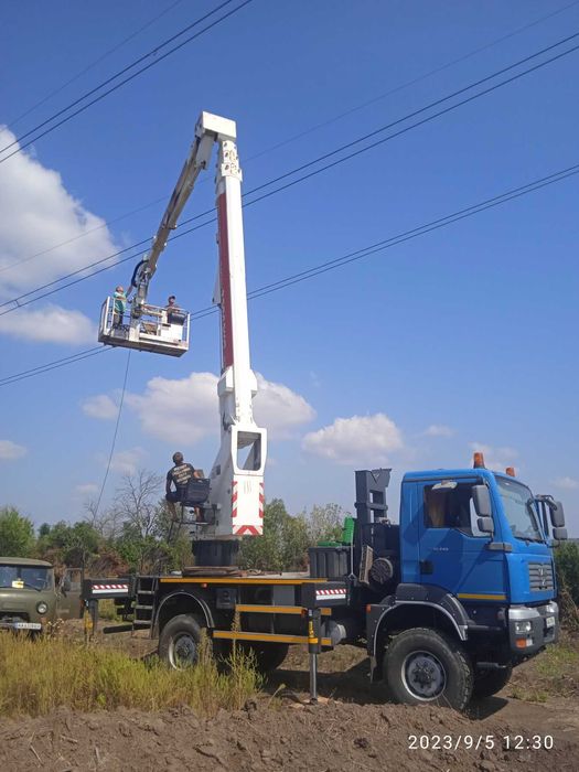 Послуги. Оренда автовишки 27м, 32м, 35м, 45м, 66м.