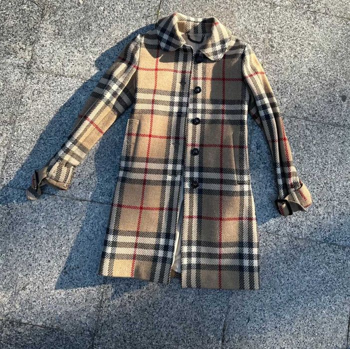 Burberry płaszcz beżowy 100% wełna