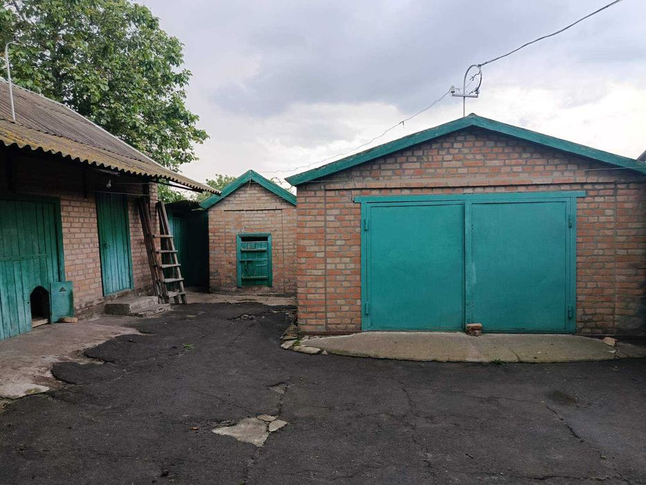 Будинок (мебльований) в м. Новомиргород