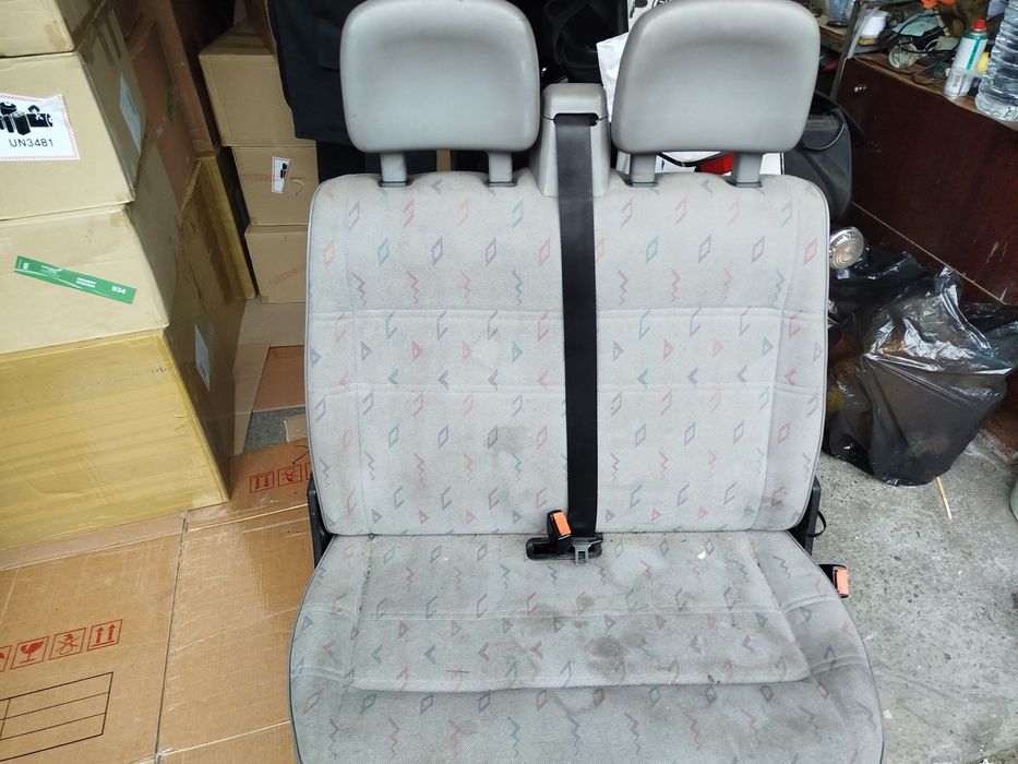 Сидіння півторашка т4