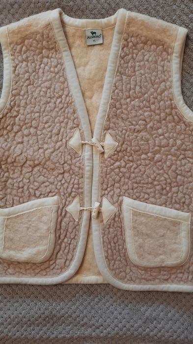 Желетка з овчини.