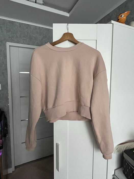 Różowa krótka bluza