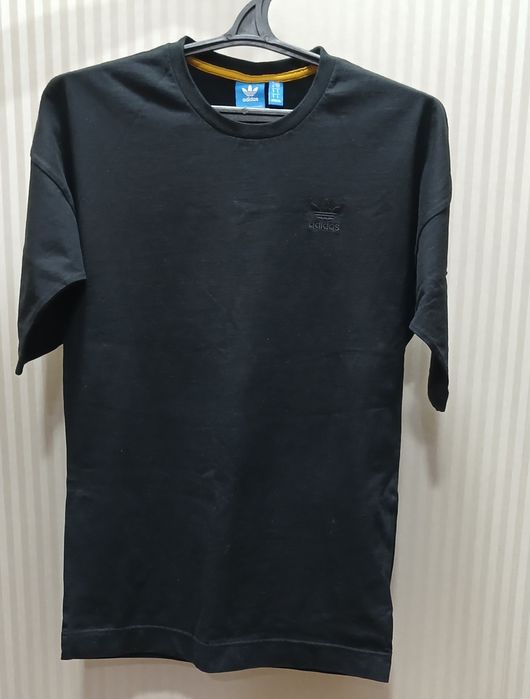 Футболка Adidas   S размер