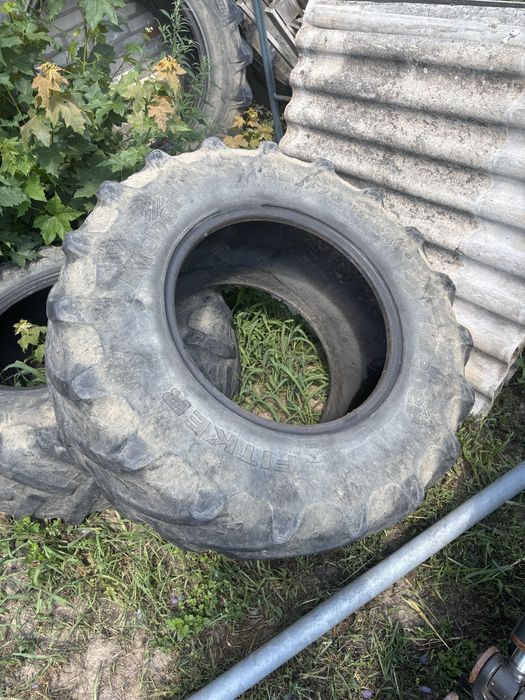 Komplet Opon 18.4 R38 i 420/70 R24