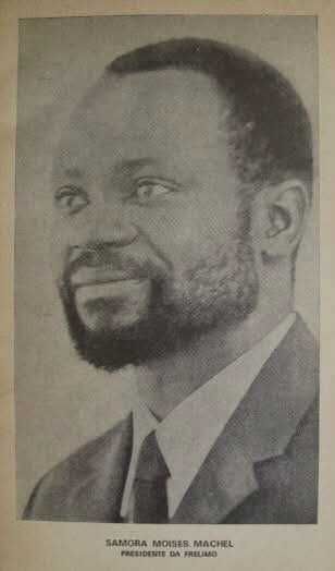 Moçambique & FRELIMO - Lote de 34 Livros de SAMORA MACHEL - Raros