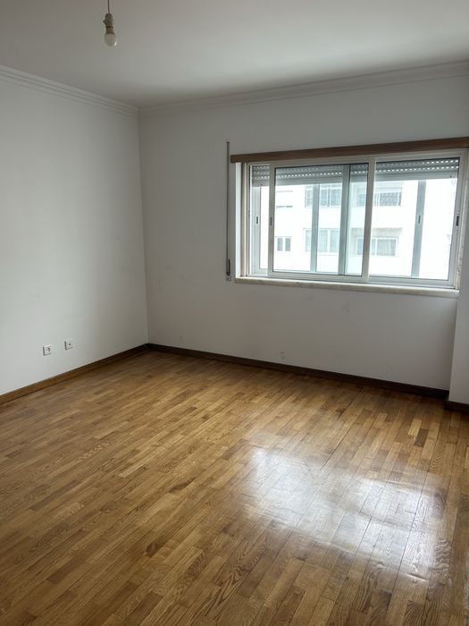 Quartos mobilados em Carcavelos