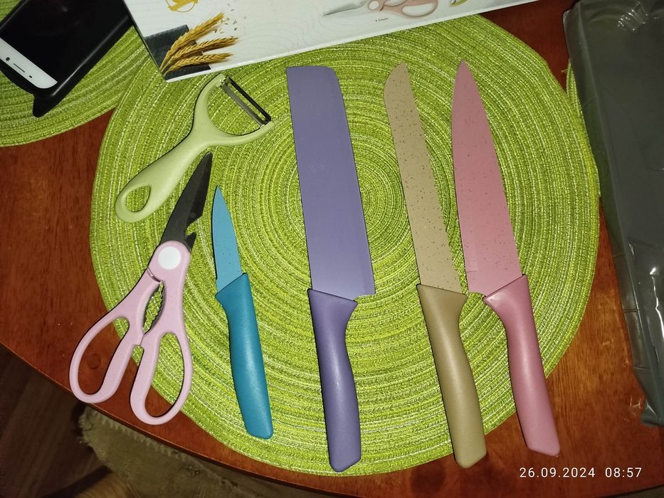 Ножи разноцветные