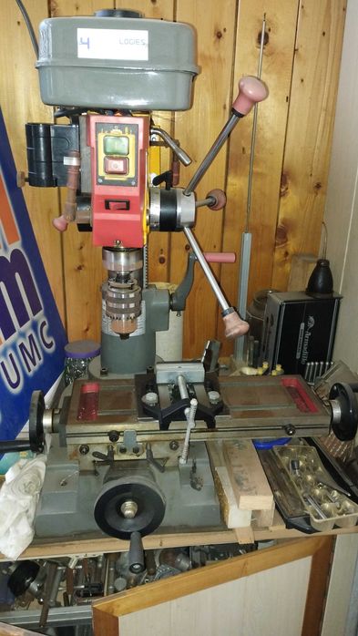 Сверлильно-фрезерный станок  настольный ZX-7016