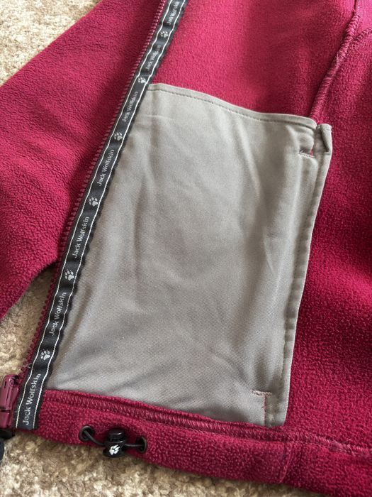 Продам кофту JACK WOLFSKIN
