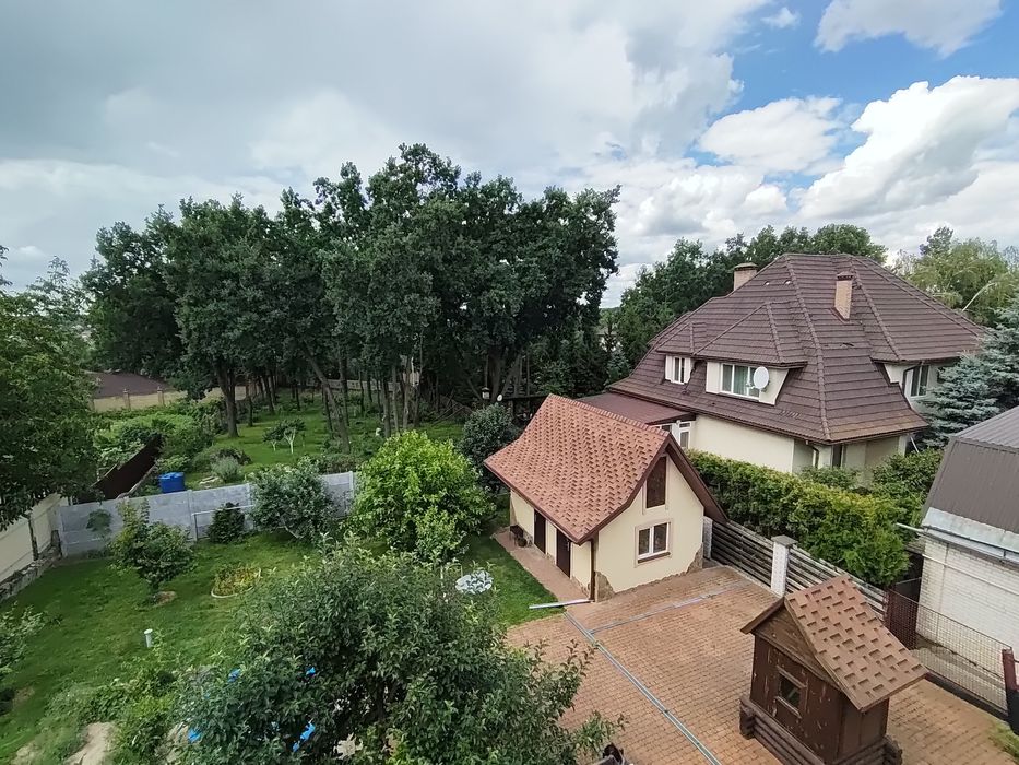 Продається цегляний будинок в мальовничому місці Василькова. 120000$