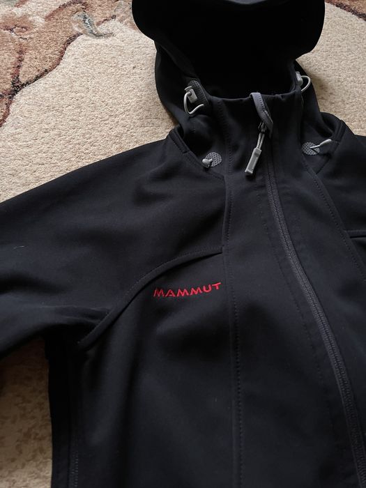 Куртка ветровка mammut