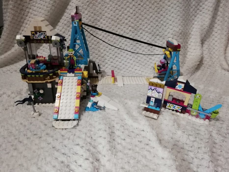 Lego 41324 FRIENDS Wyciąg Narciarski  w Kurorcie