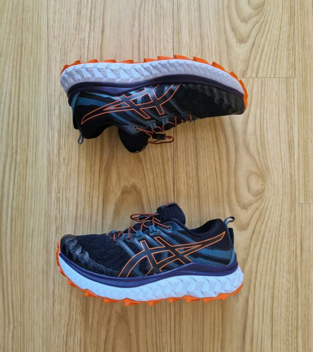 Кросівки Asics 35 розмір (стелька 23.5см) Original