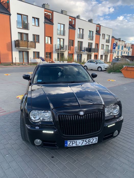 Chrysler 300C / 3.0 CRD / 2008r / polift / SRT design / Boston