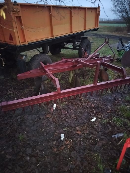 Продам плуг ПЛН 3-35