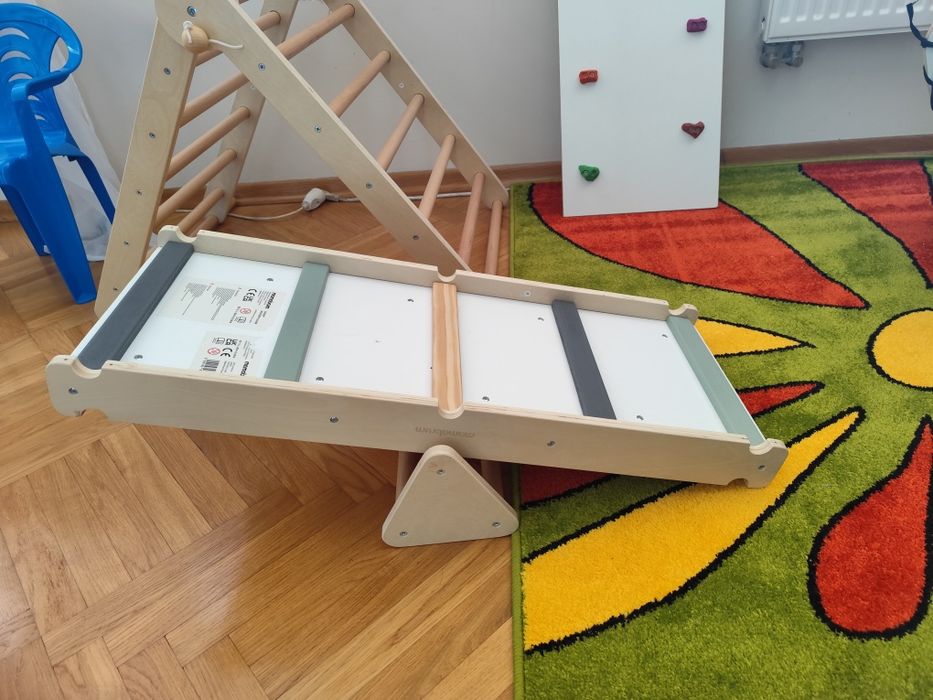 Plac zabaw montessori