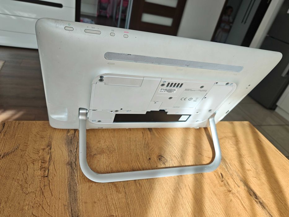 Sony Vaio SVJ202A11M - 20" All-In-One PC