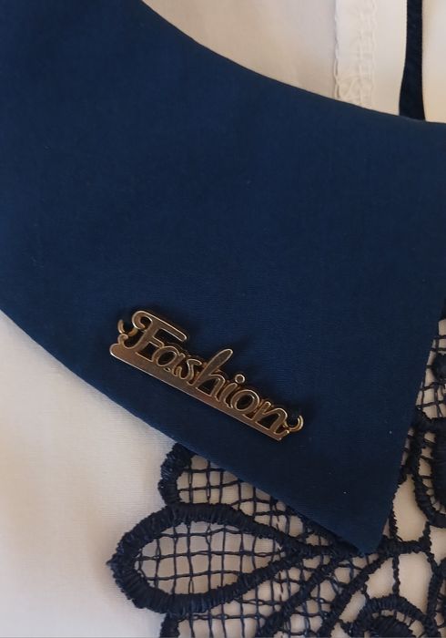 Шкільна блузка для дівчинки