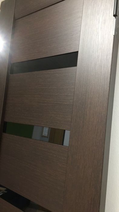 Продам двері нові