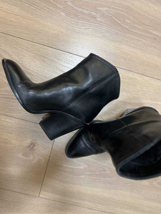 buty na obcasie Zara