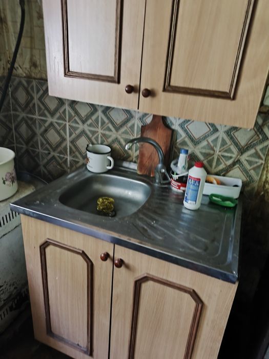 Будинок з землёю