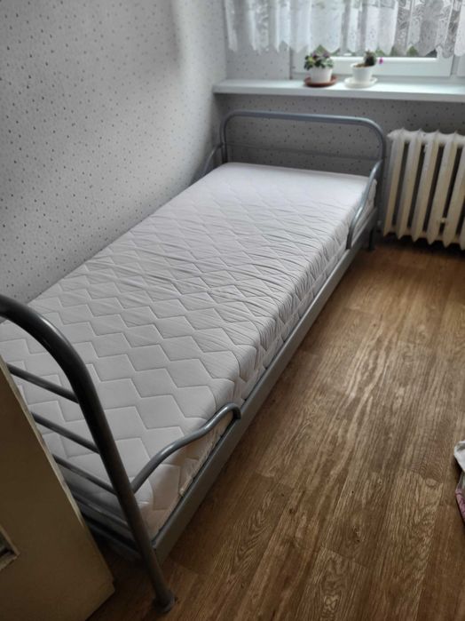 rama łóżka 90x200 plus materac
