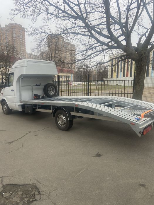 Евакуатор Київ Київська область та по всій Україні. Эвакуатор Киев