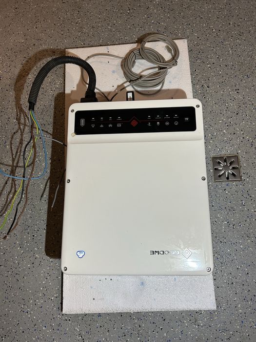 GoodWe GW8K-ET 8 kW – falownik hybrydowy 3-fazowy + WiFi