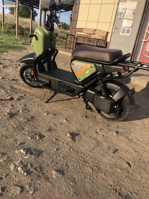 Продам електроскутер 1200w 72v 20ah