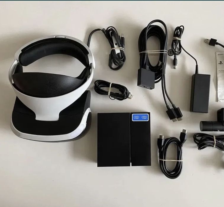 PS4 with VR + Camera + 2 Controllers424239070153297922
