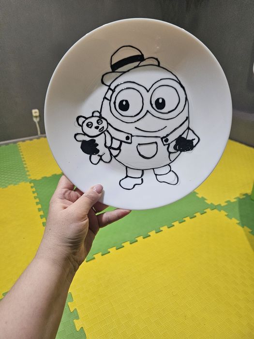 Набір для розпису тарілки — творчість, що дарує радість!
Подаруйте