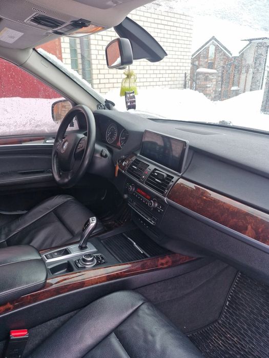 Продам бмв х5 терміново